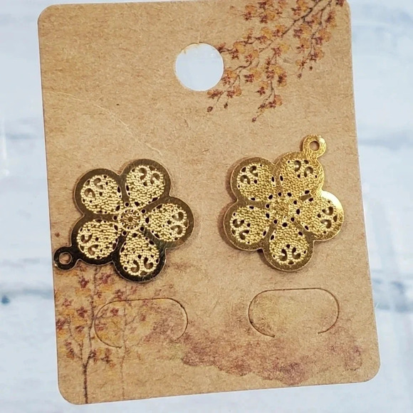 Intricate Filagree Mandala Bohemian Metal Lace Earrings - Picture 3 of 4